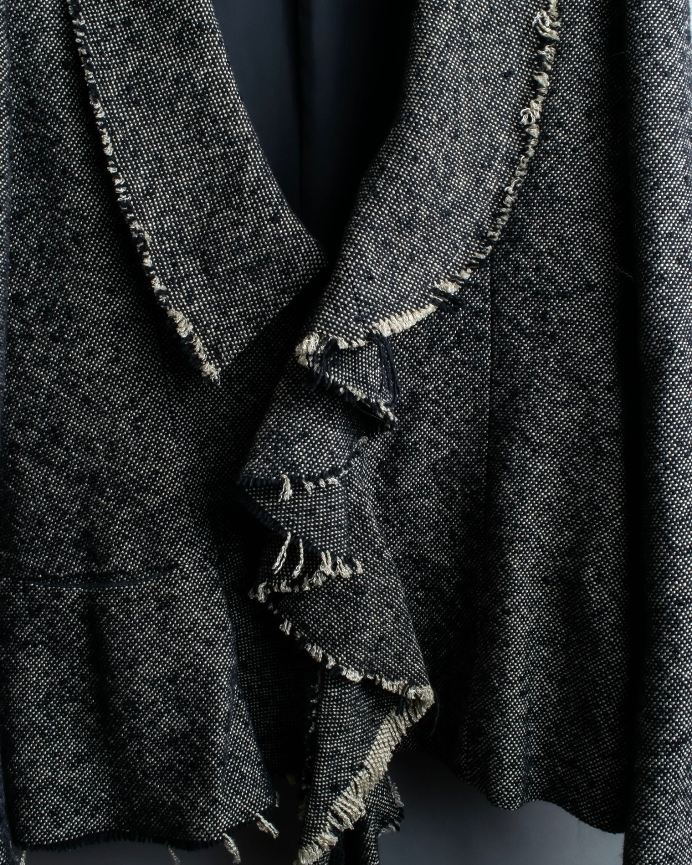 "Yohji Yamamoto +NOIR" Frill smoking jacket
