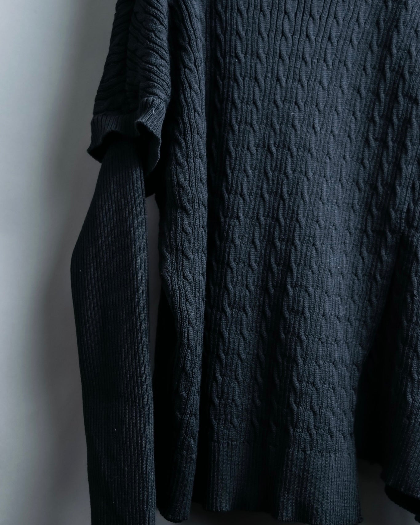 "GVGV" Arm custom layered knit