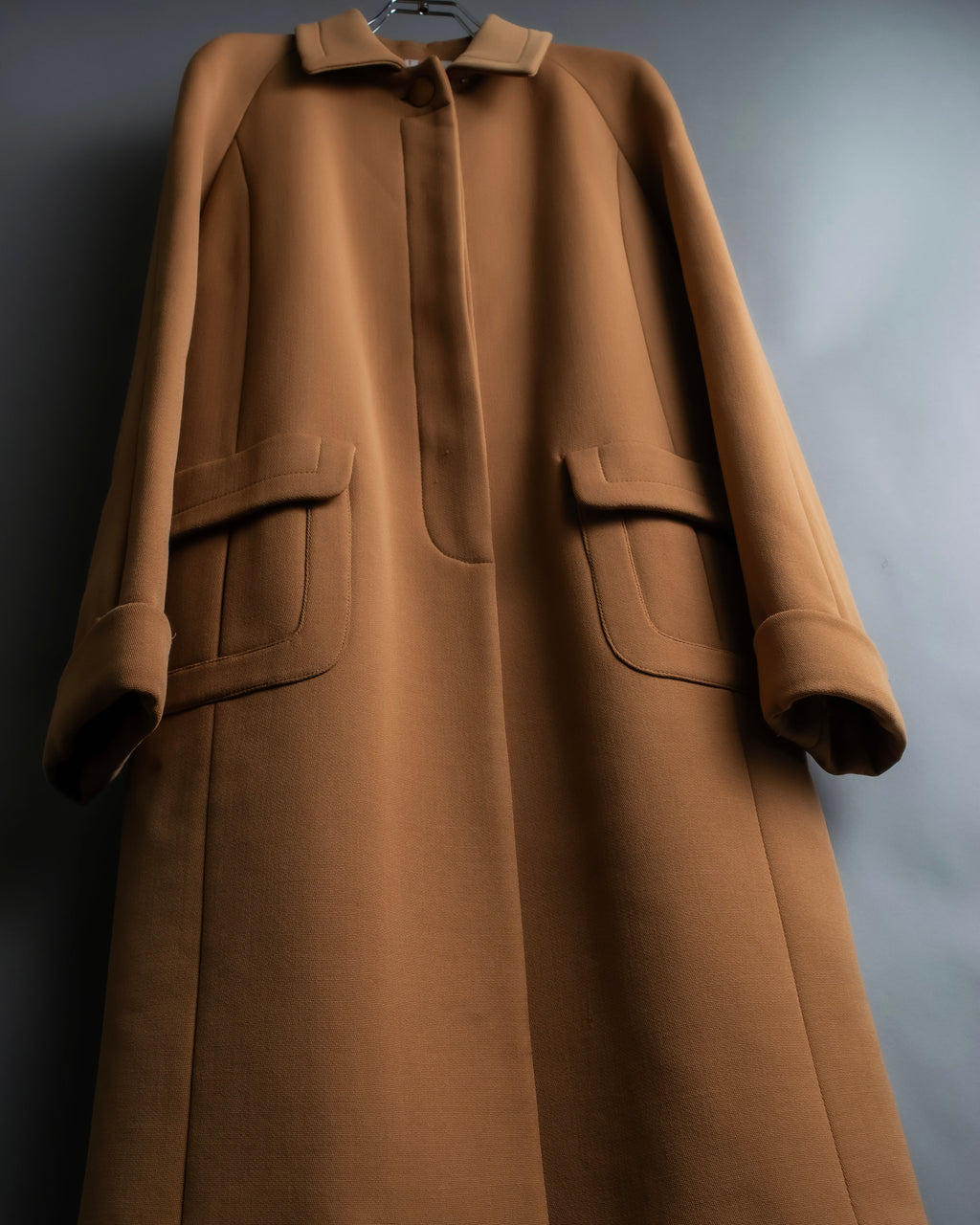 “LOEWE” beautiful cut raglan sleeve Lana wool 100% coat