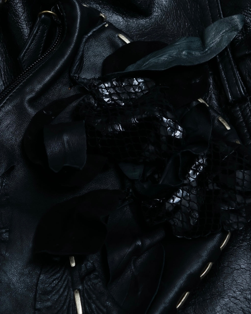 "VALENTINO GARAVANI" Flower accent chain leather bag