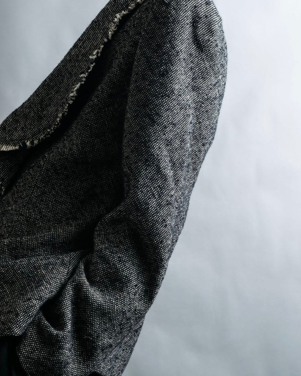 "Yohji Yamamoto +NOIR" Frill smoking jacket