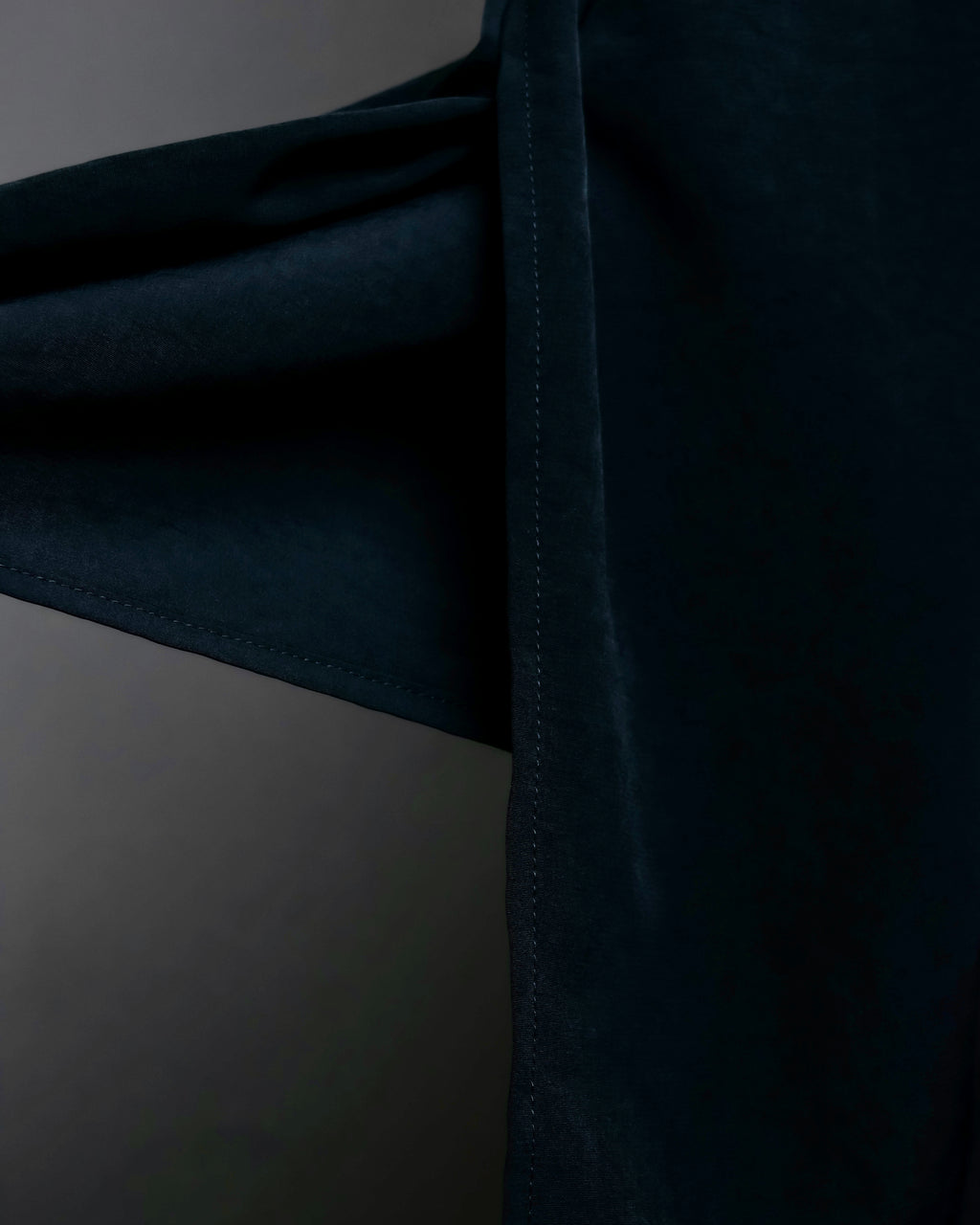 "Y's" asymmetry designed code skirt