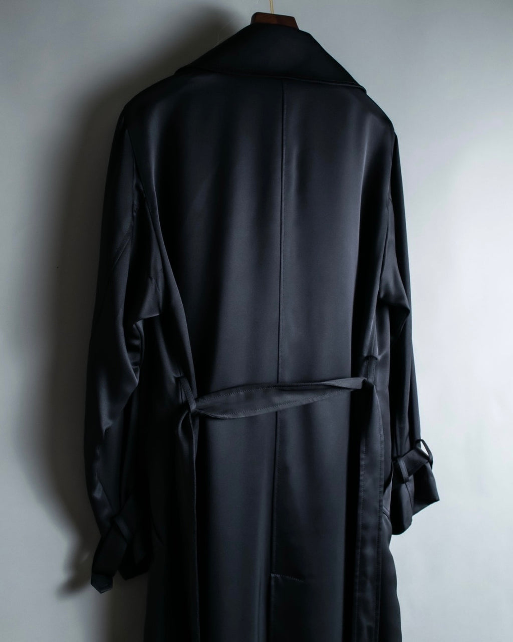 HIROKO KOSHINO PREMIER 100% silk coat