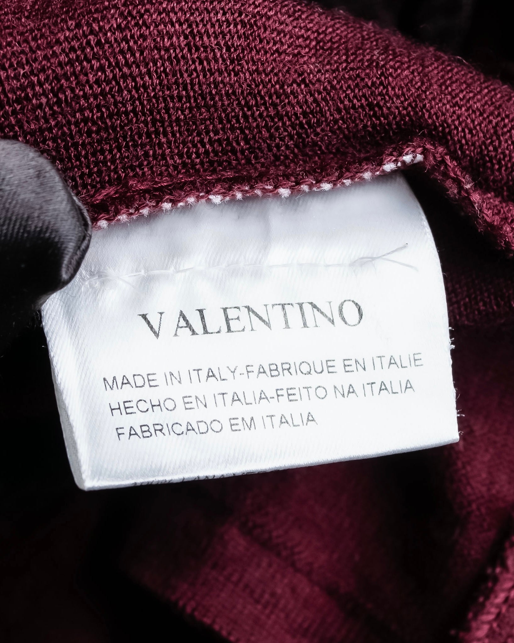 "VALENTINO" Virgin wool ruffled flower design cardigan