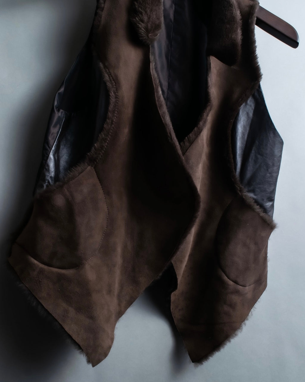 "Hiroko Koshino" fur x leather combination vest