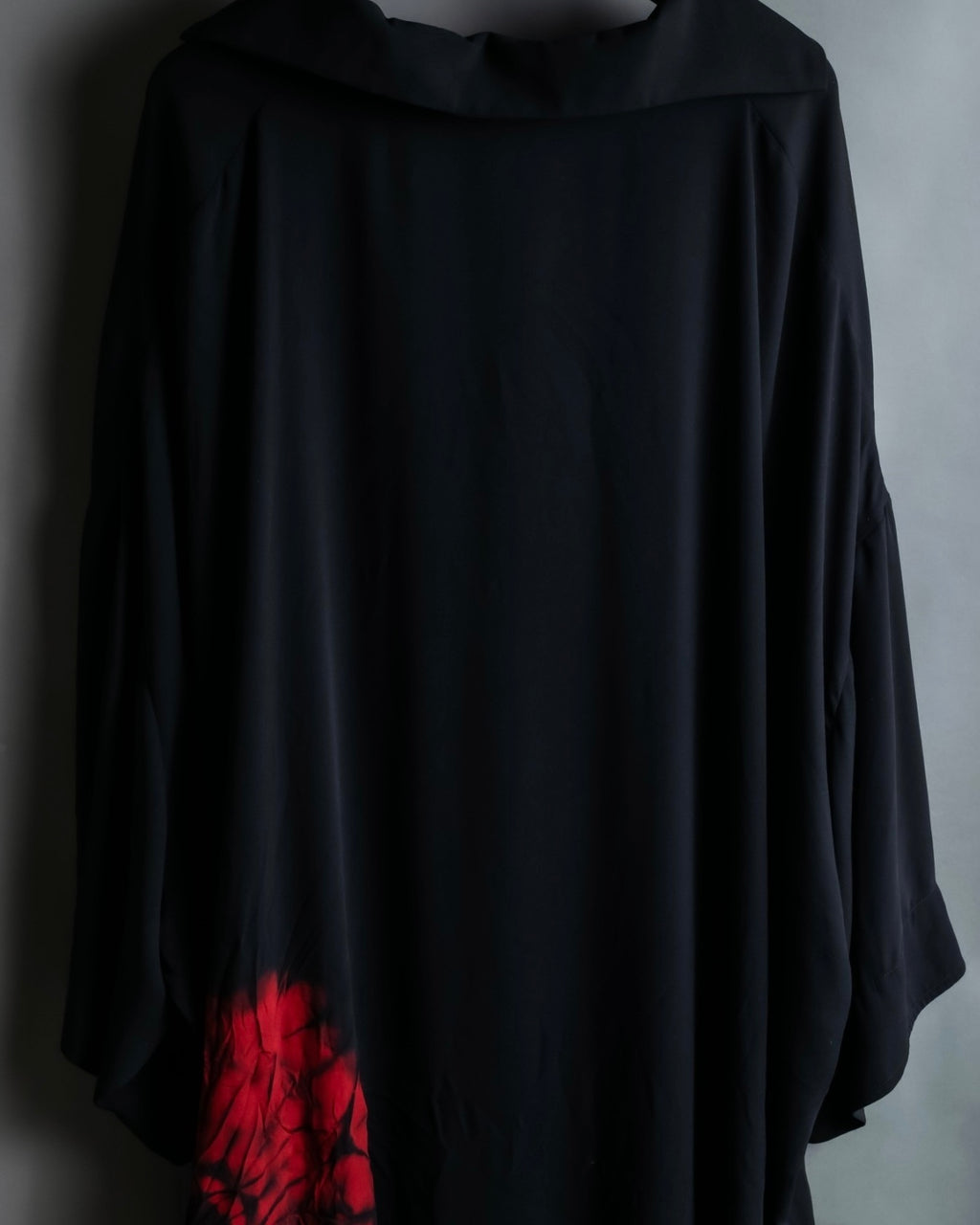 Y's 2018 PRE-SPRING COLLECTION
Oversized arrangement sheer shirt