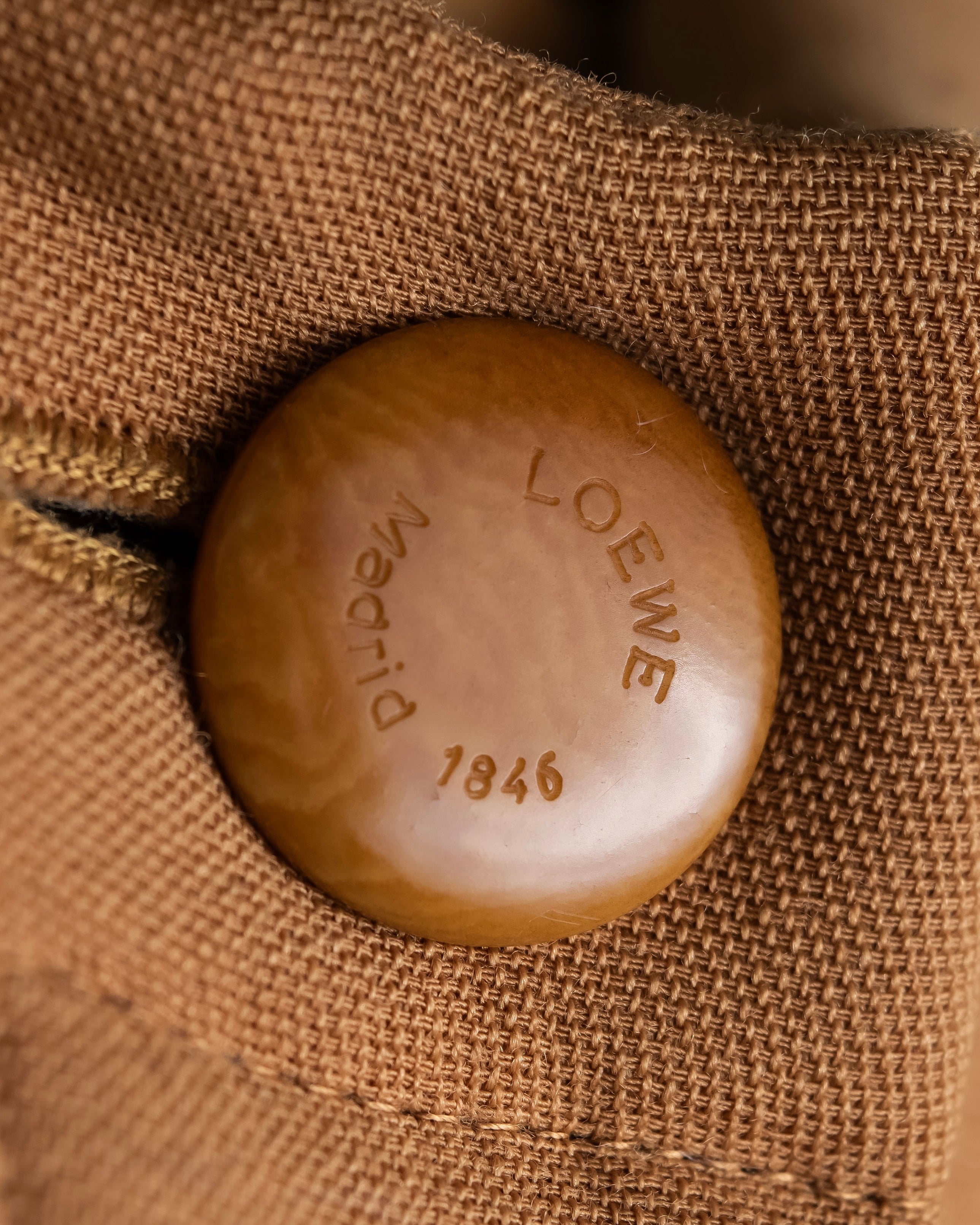 “LOEWE” beautiful cut raglan sleeve Lana wool 100% coat