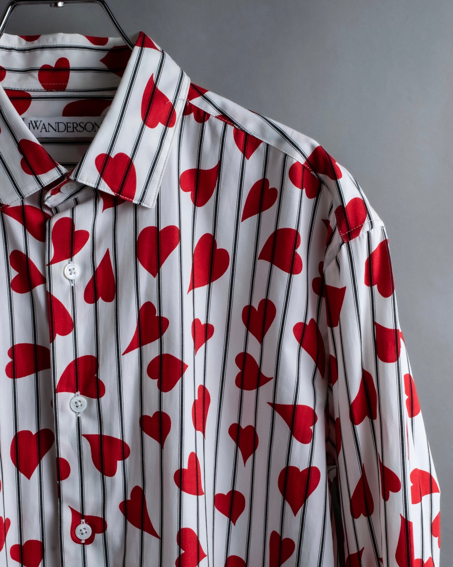 “JW Anderson” heart pattern designed stripe shirt