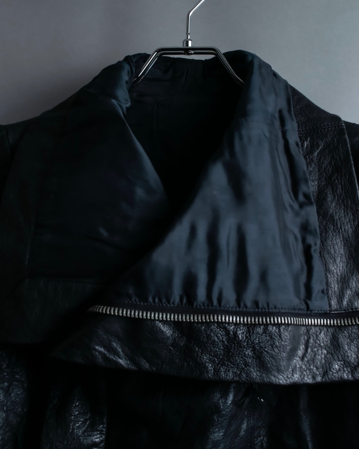 “Rick Owens” lamb leather classic biker jacket with high funnel