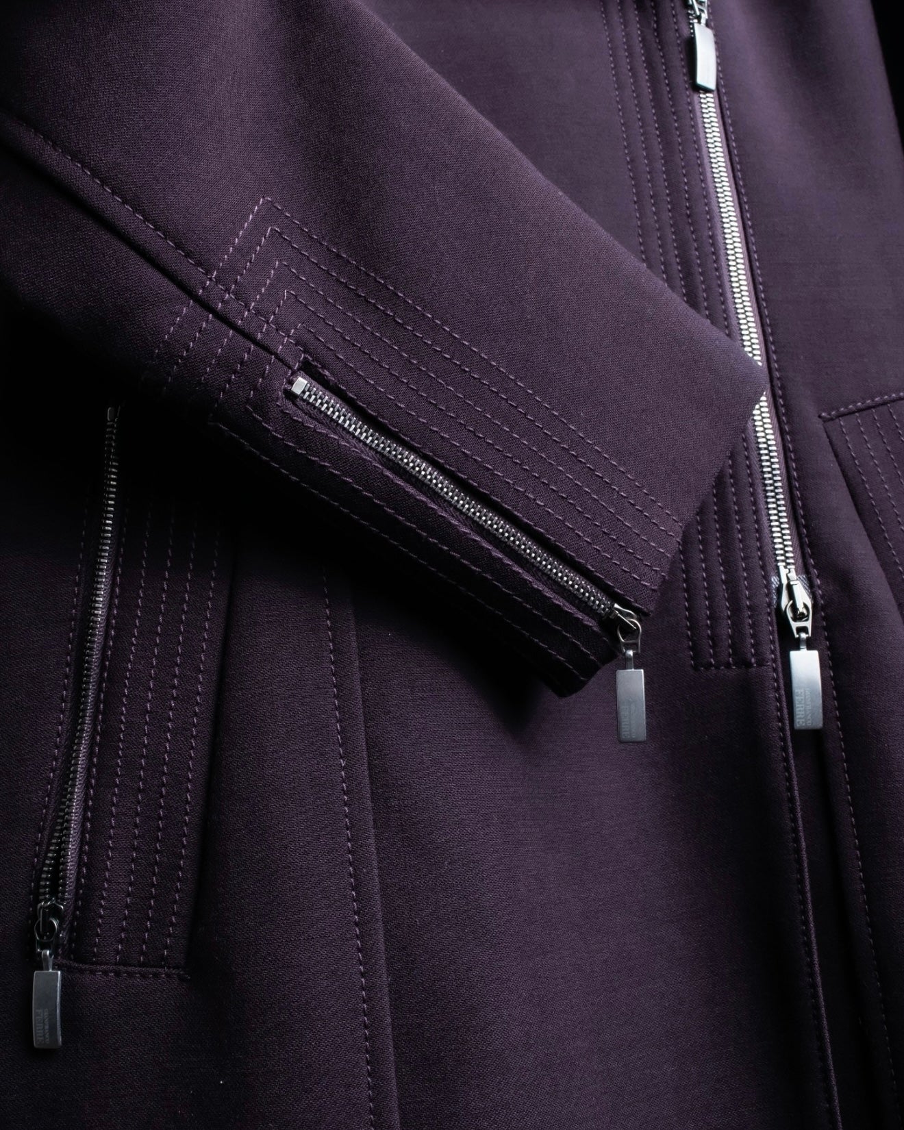 "GIANFRANCO FERRE white" riders design double zip coat