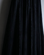 "Issey Miyake" Beautiful disjointed pleated skirt