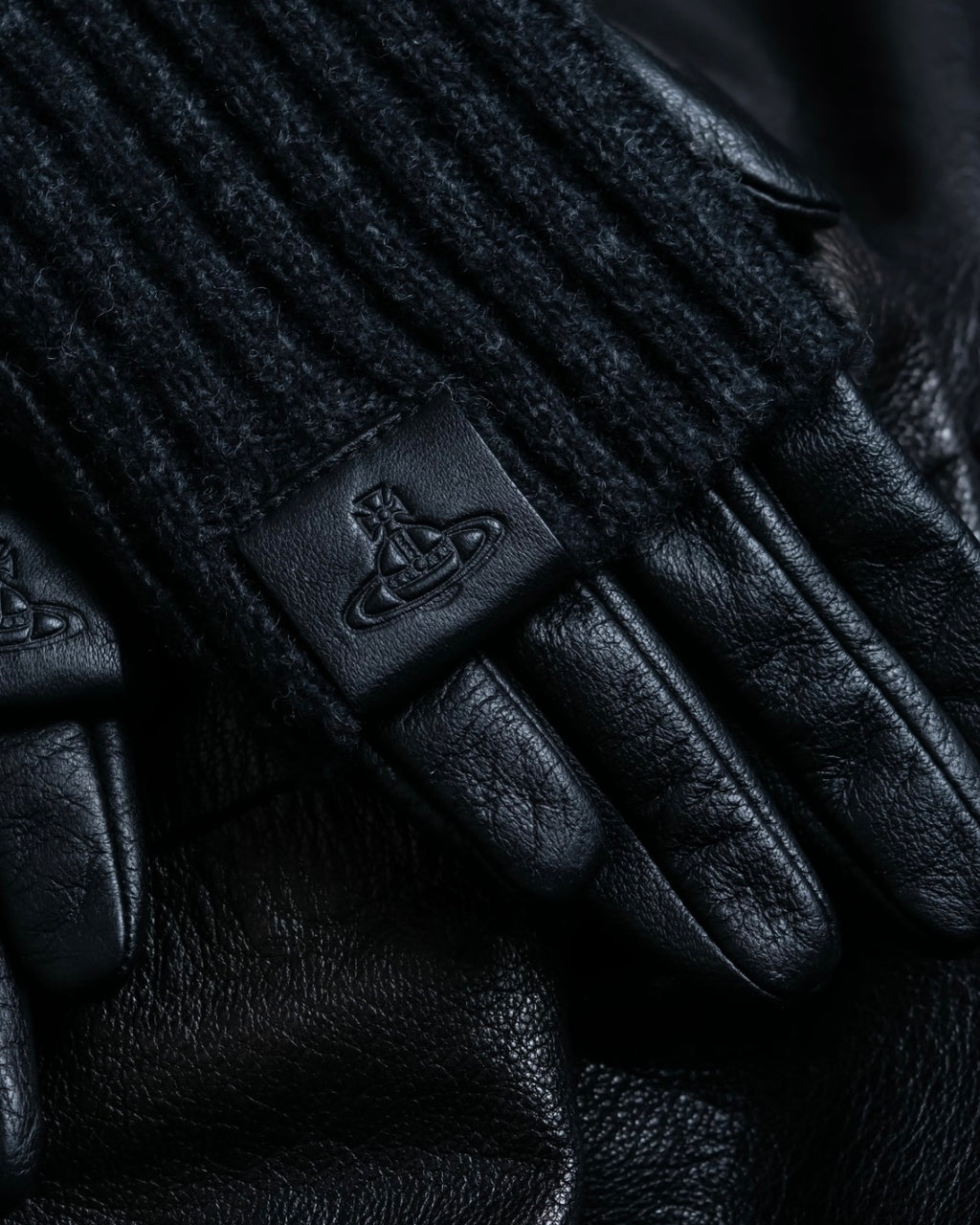 "Vivienne Westwood" Knit Cover Leather