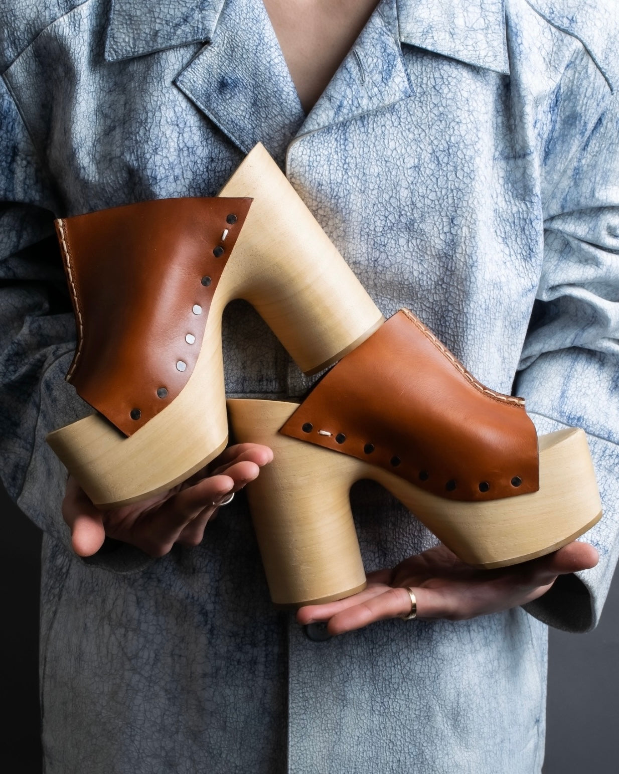 "Maison Margiela 20SS" Tabi platform wood sole sandals