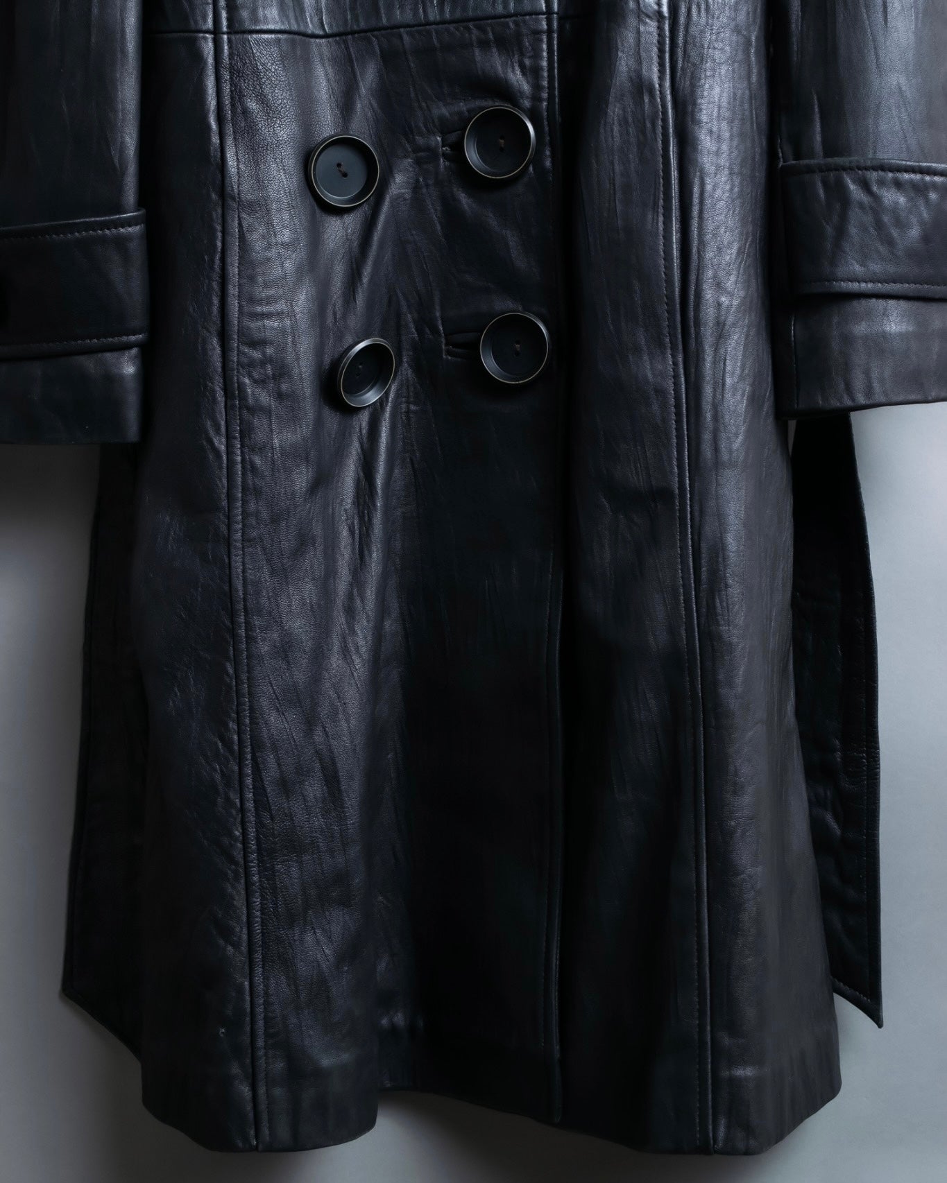 "PEAU D' ANÉ" wide lapel leather coat