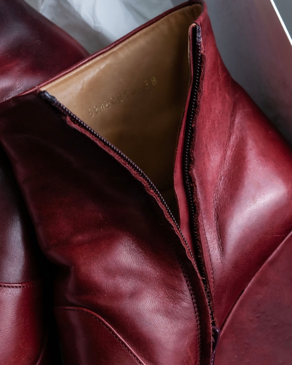 "Maison Martin Margiela (AW 2014)" Cowhide grunge heel boots