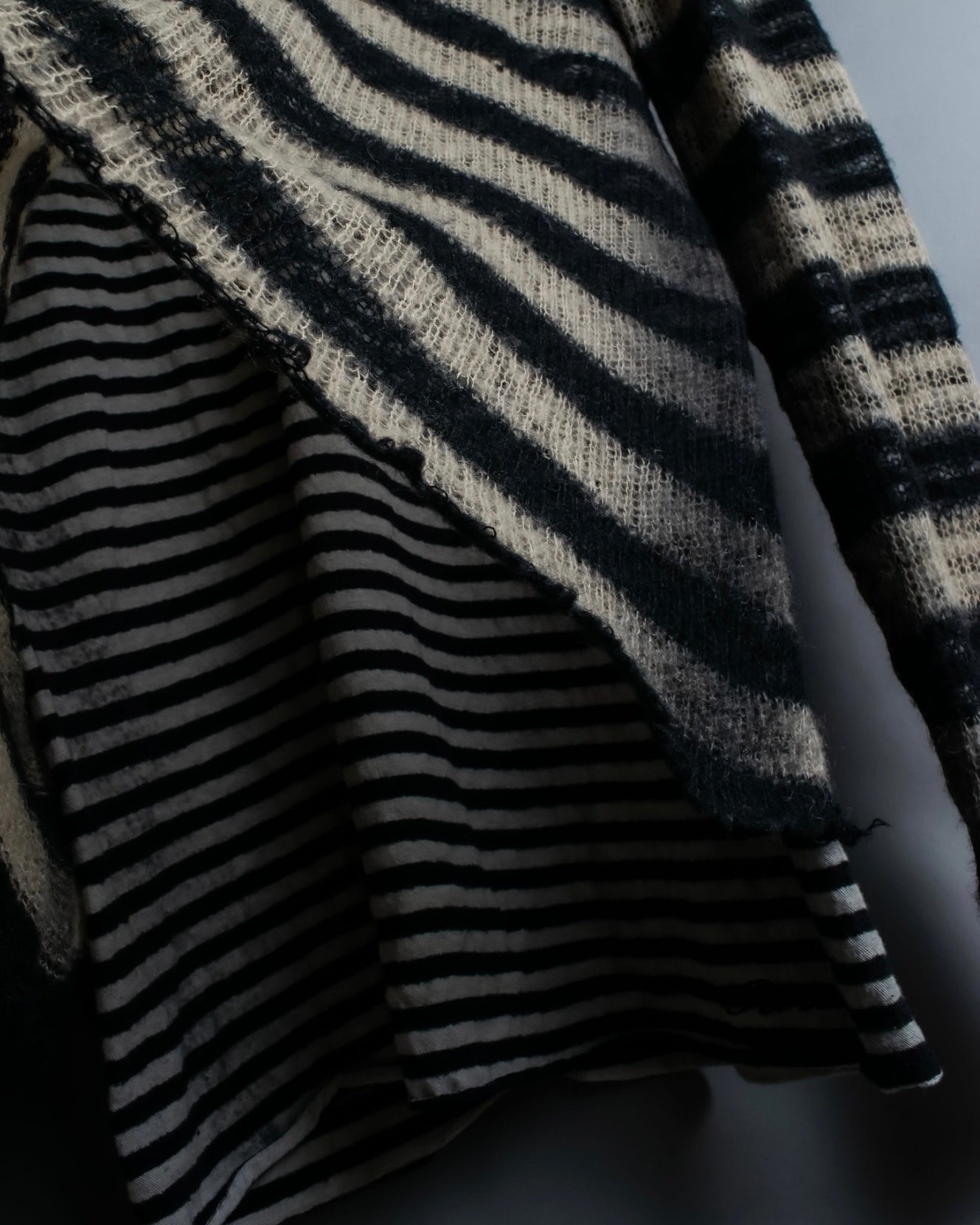 "Roen" Low gauge layered border knit