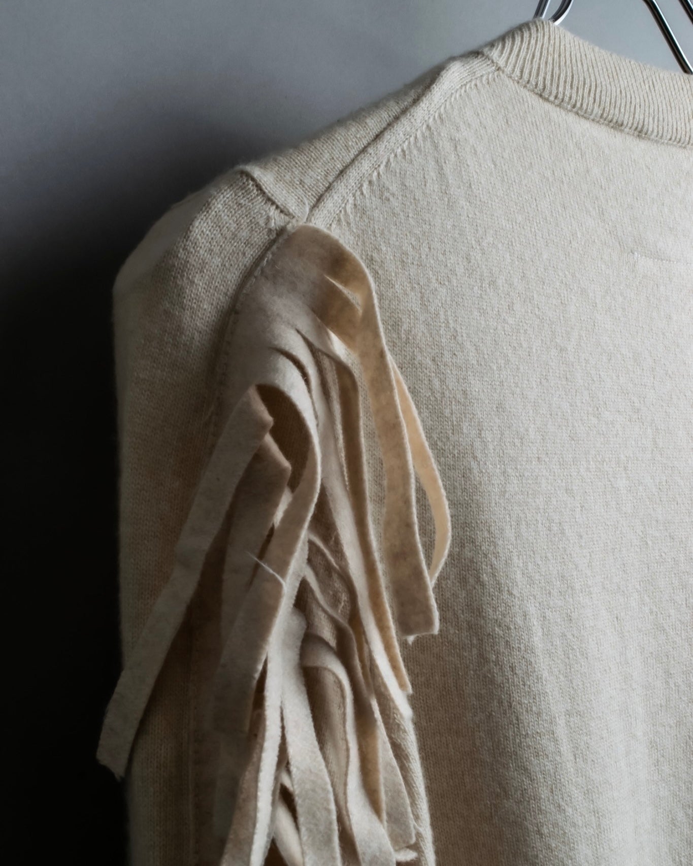 "MM6" Arm fringe design knit dress