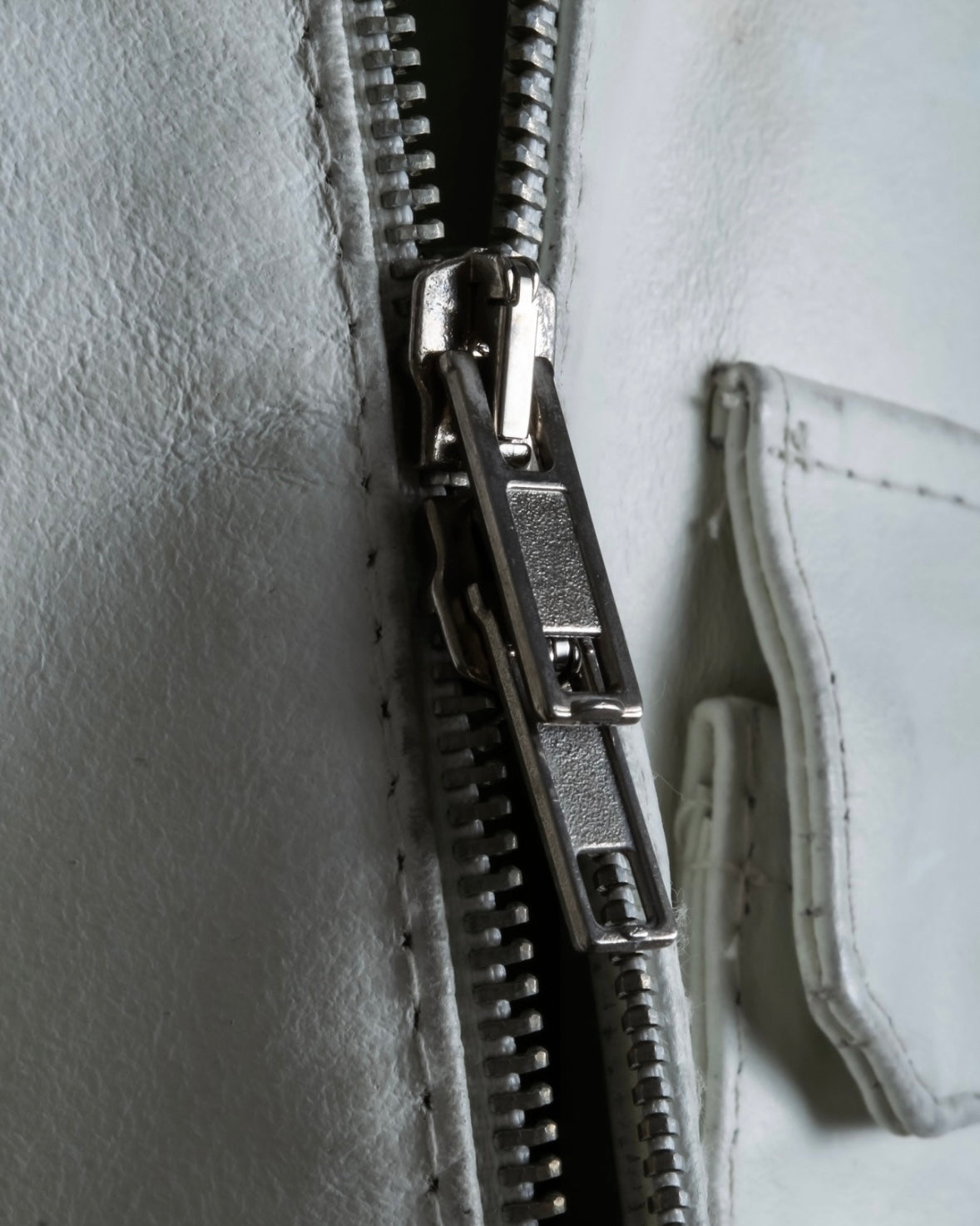 Double zip white leather single riders jacket