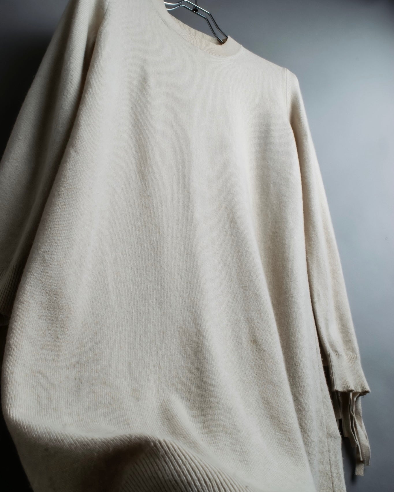 "MM6" Arm fringe design knit dress