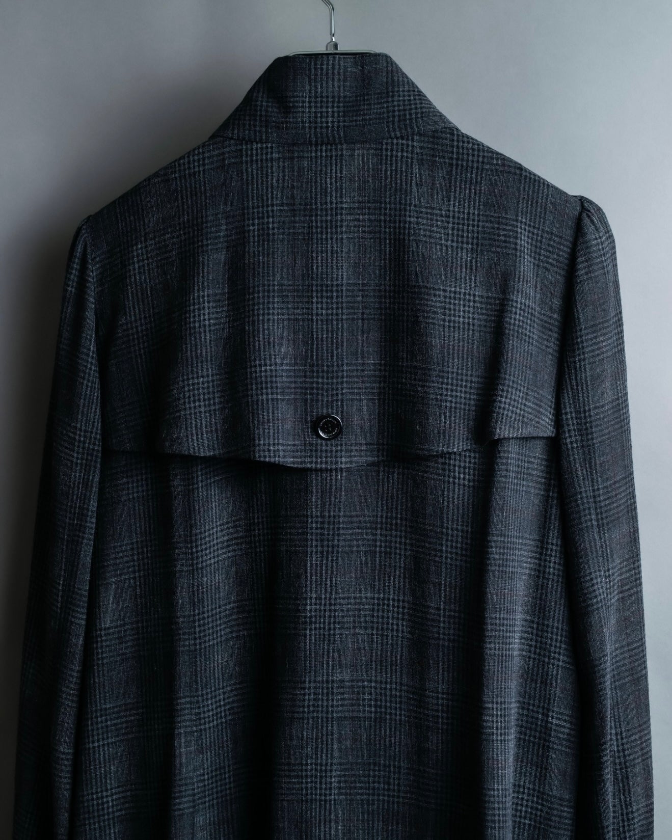 “Burberry Black Label” Trench coat designed long check shirts