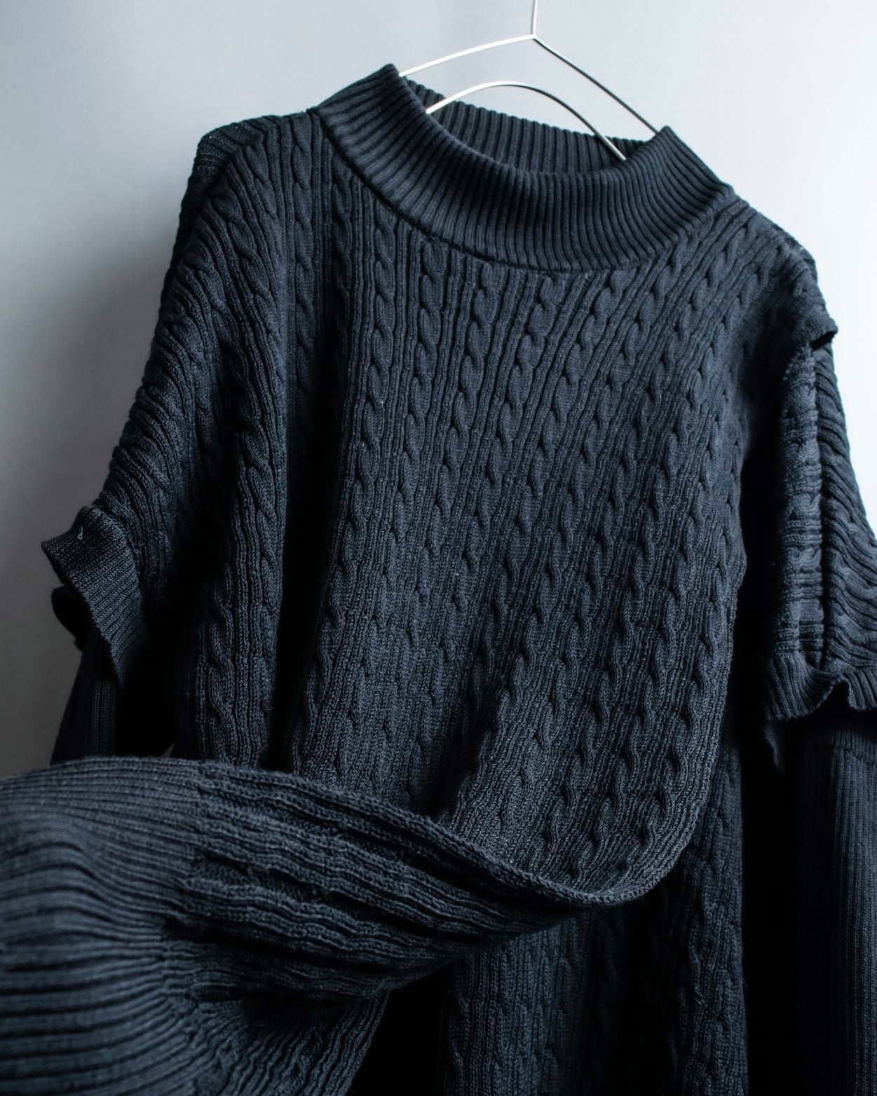"GVGV" Arm custom layered knit