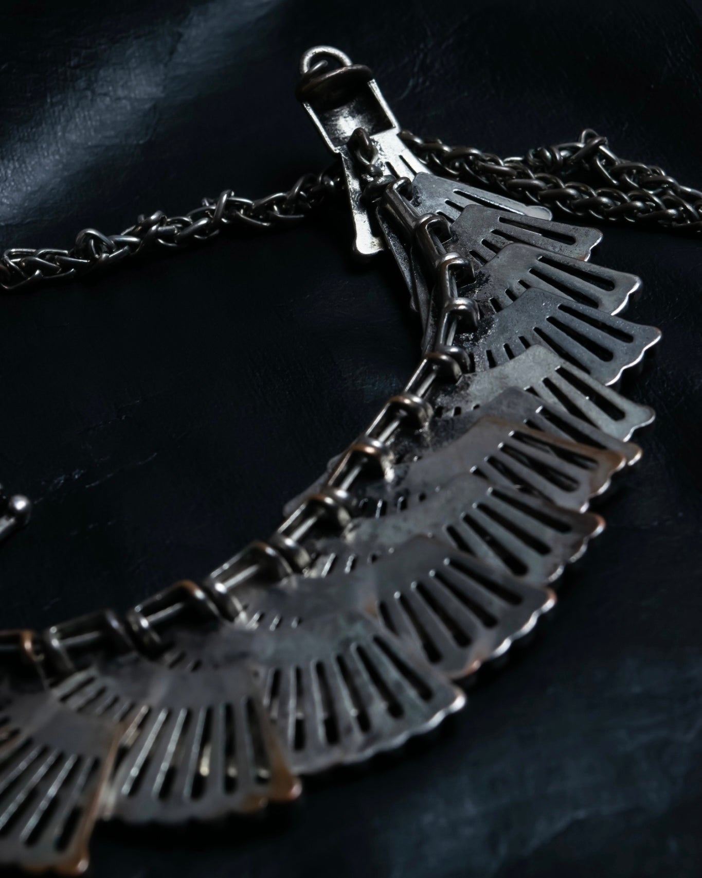 Vintagefolded iron necklace