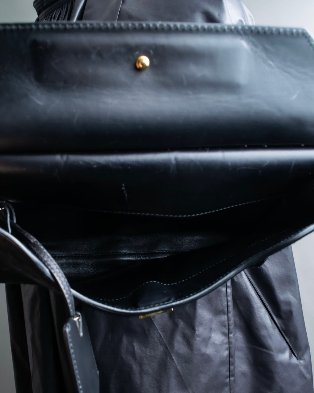 "BALENCIAGA" Haracofur leather shoulder bag