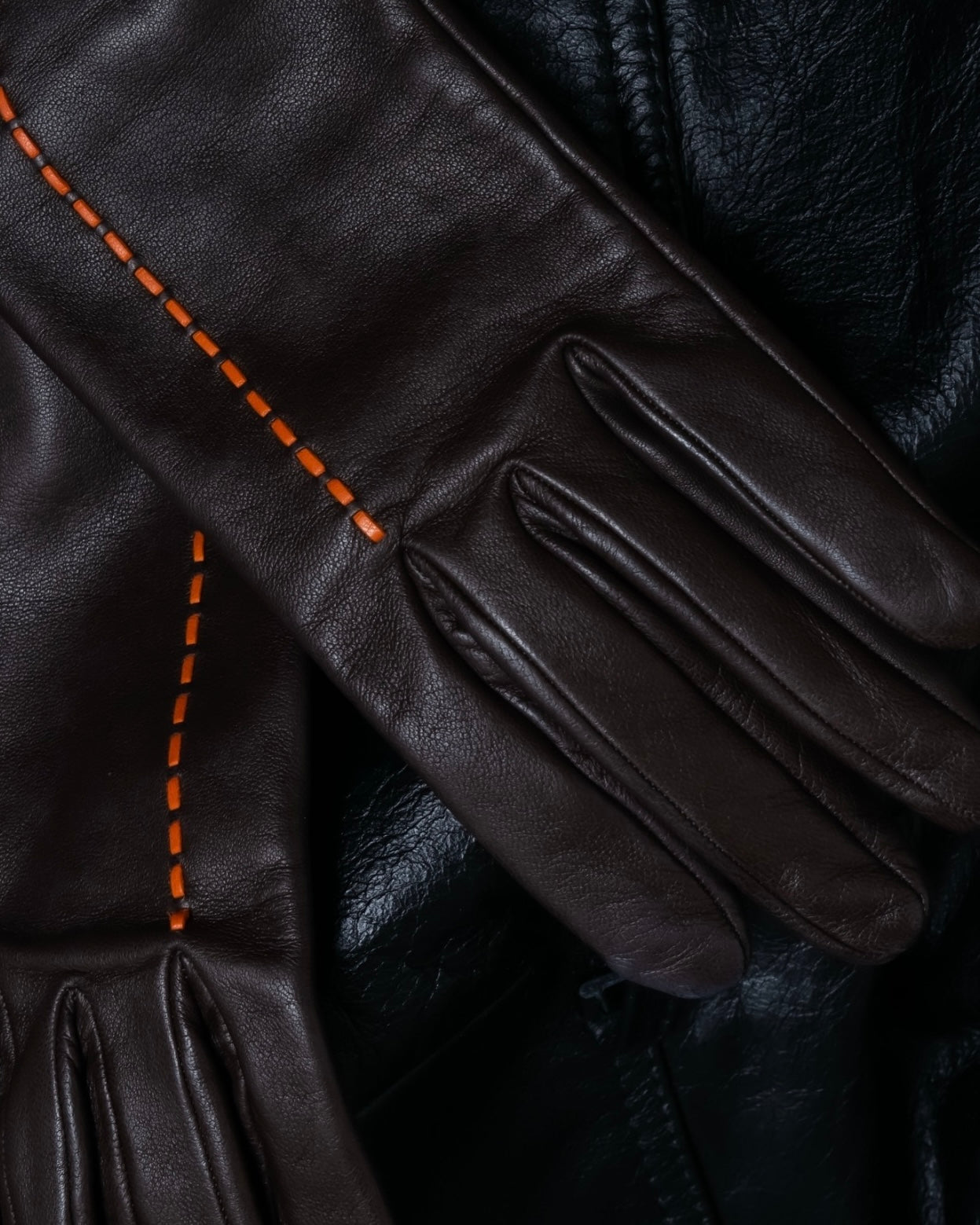 "Hermes" stitch design dark brown leather gloves