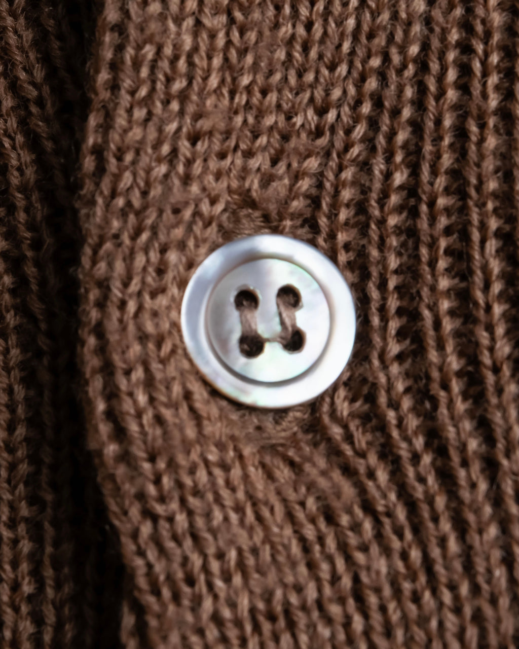 “Comme des garçons ” u-neck knit cardigan