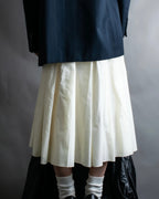 "FENDI" hole pattern and tack designed skirt