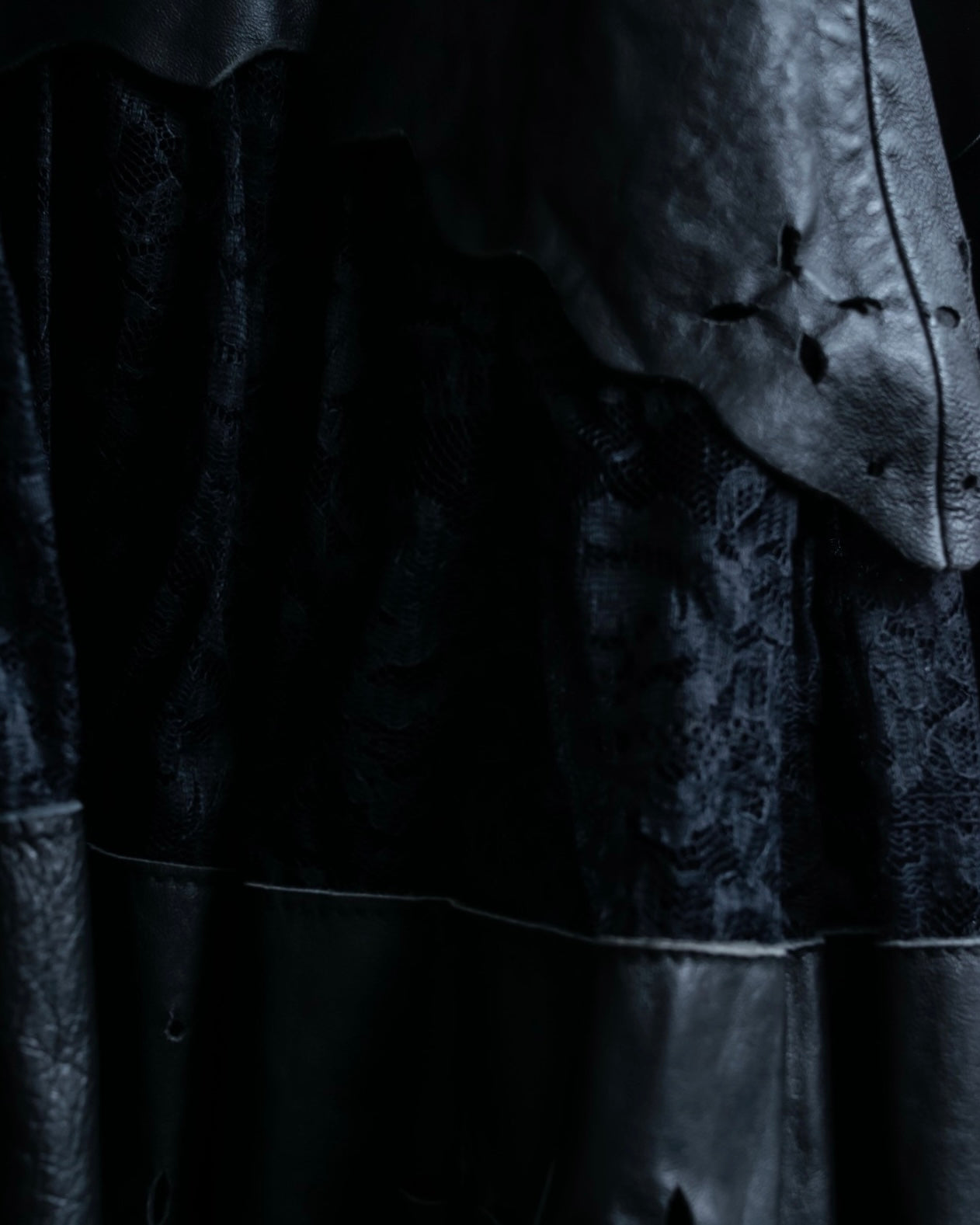 Cowhide flared lace skirt