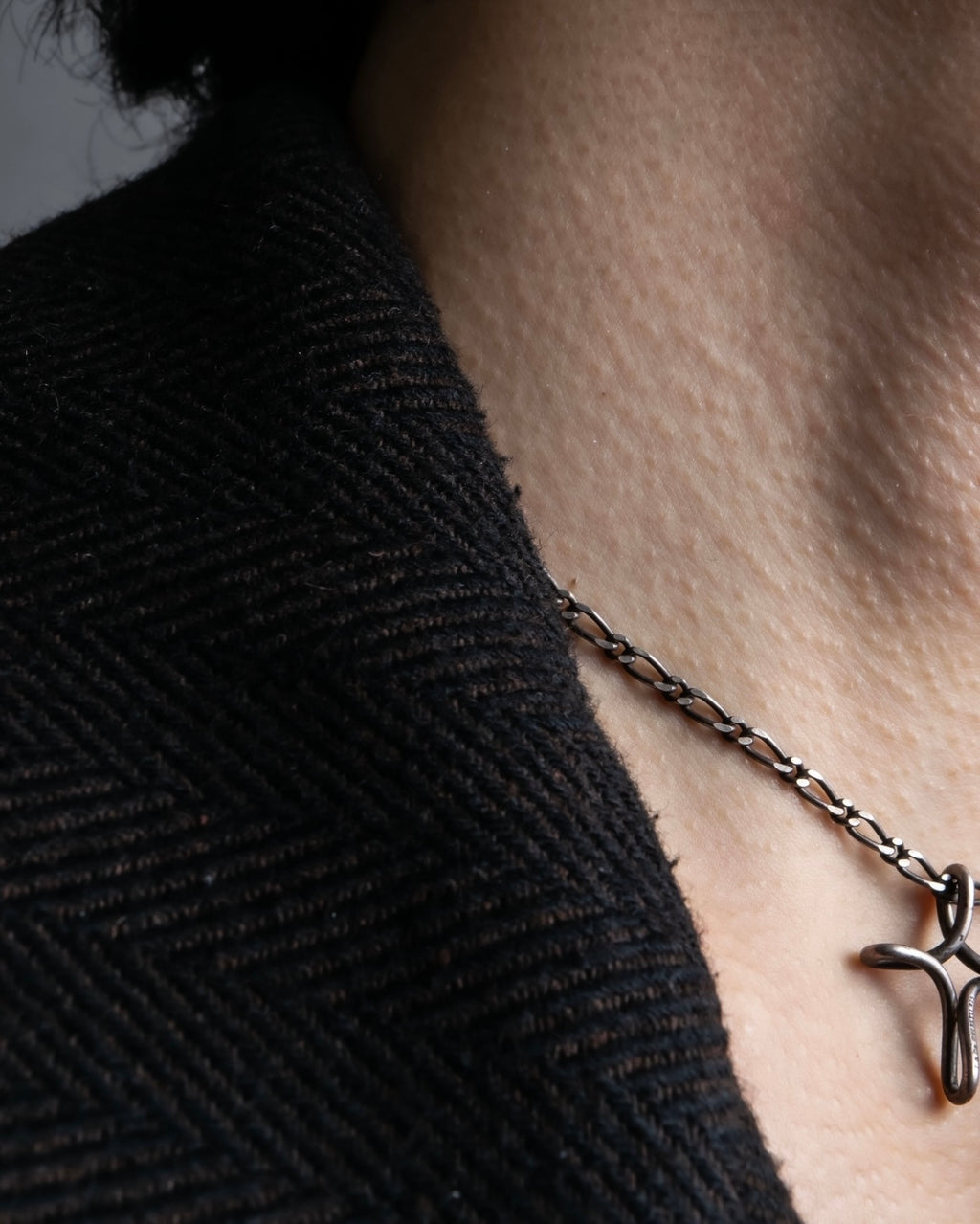“Tiffany&Co”twisted cross designed silver 925 necklace
