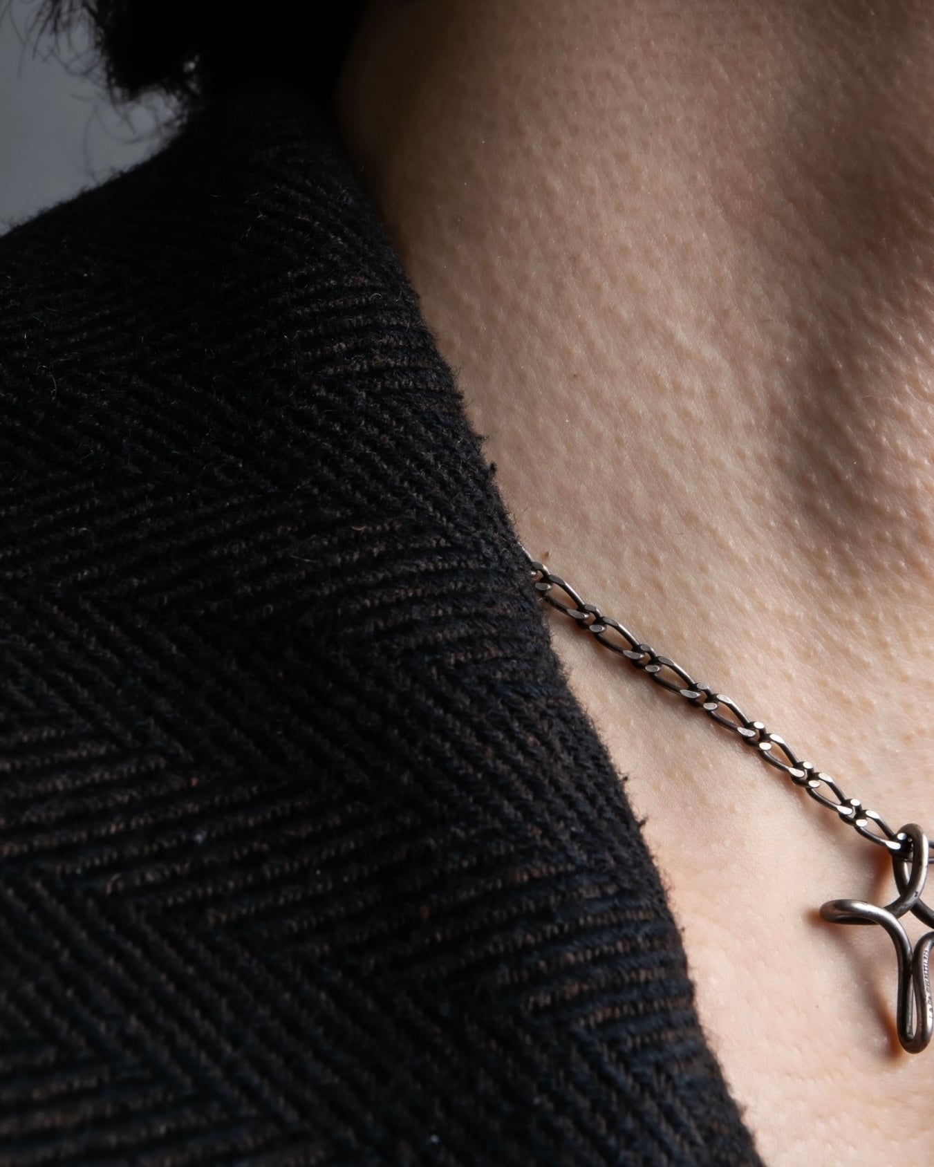 “Tiffany&Co”twisted cross designed silver 925 necklace