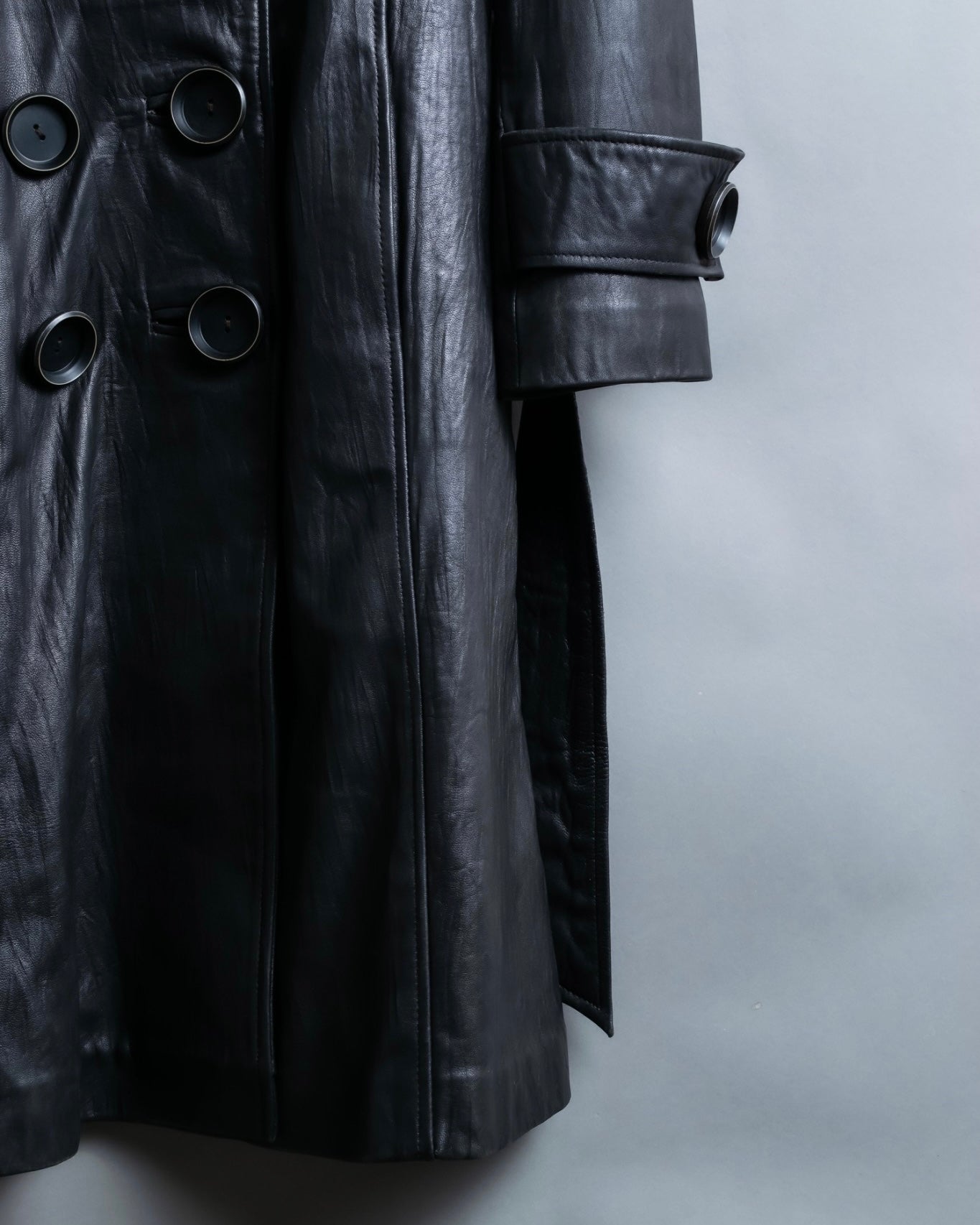 "PEAU D' ANÉ" wide lapel leather coat