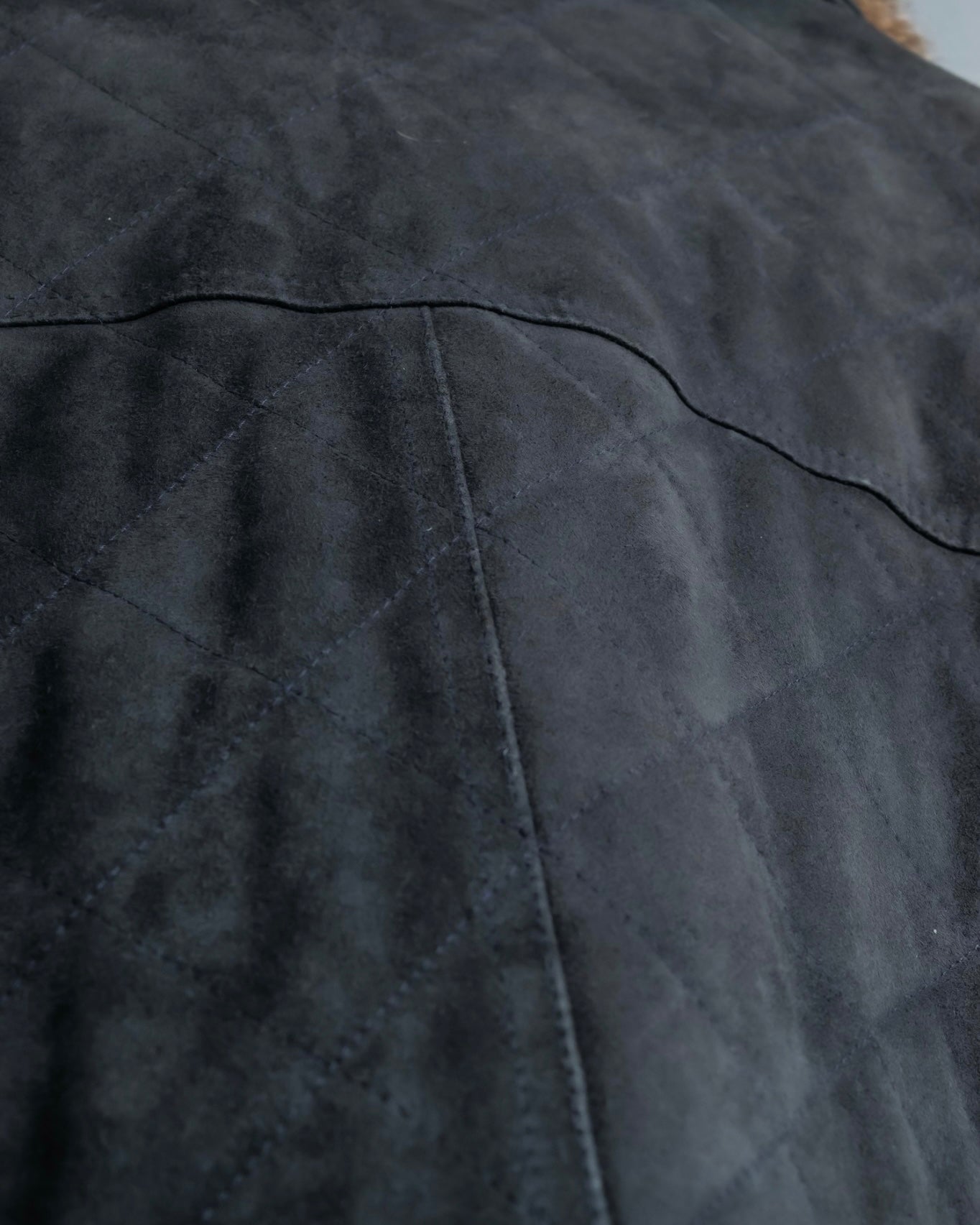 "EMMETI" goatskin quilted P coat