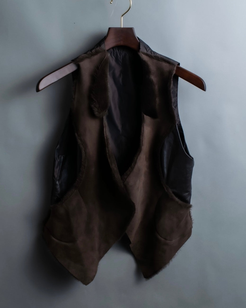 "Hiroko Koshino" fur x leather combination vest