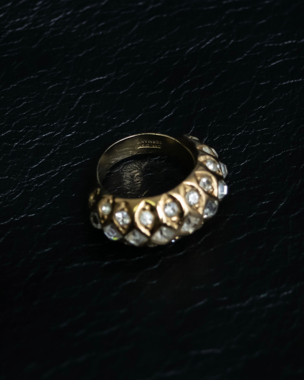 “Dior” mesh designed gold ring with crystal