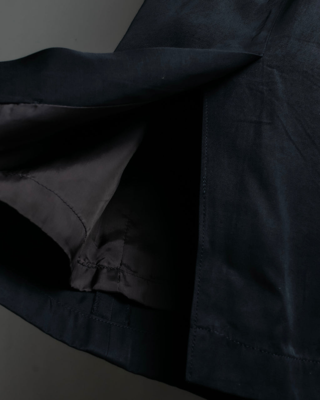 "Comme des Garcons" Rayon mid-length skirt