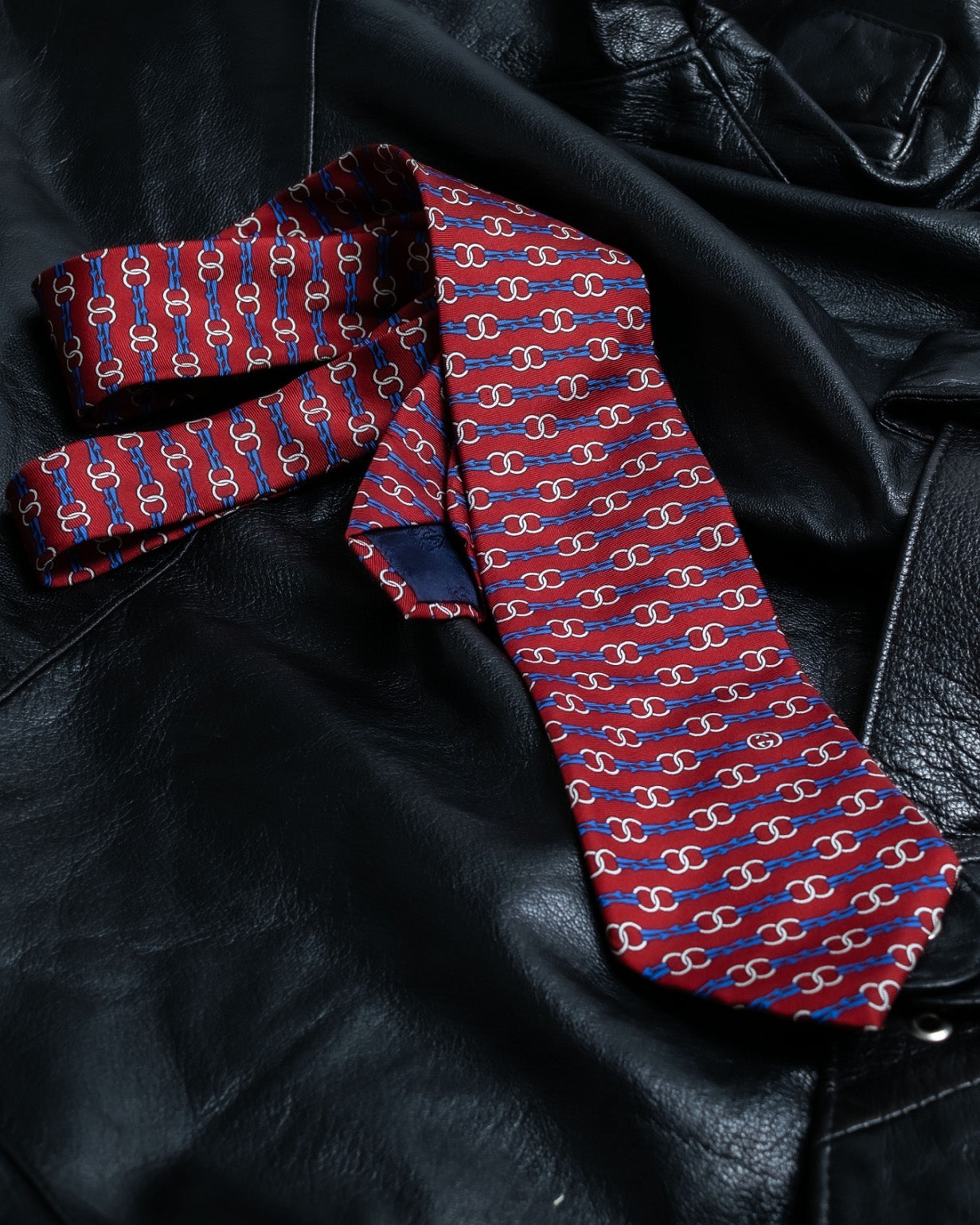 GUCCI Vintage Logo Pattern Border Silk Tie