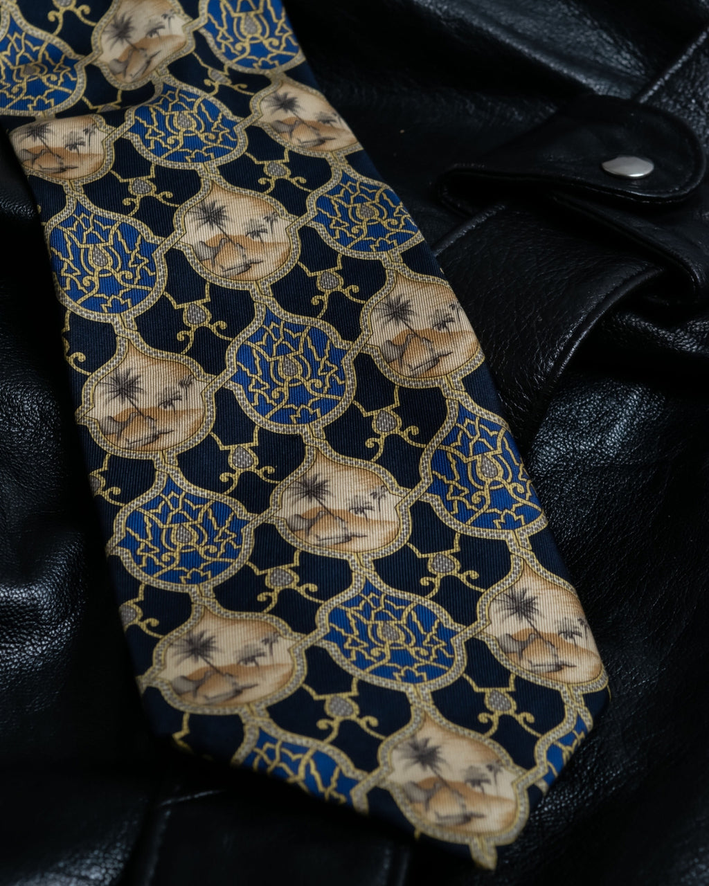 Christian Dior Oasis Silk Tie