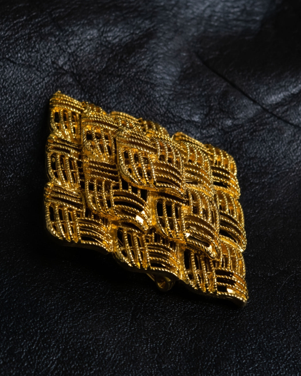 Vintage Diamond Overlapping Brooch