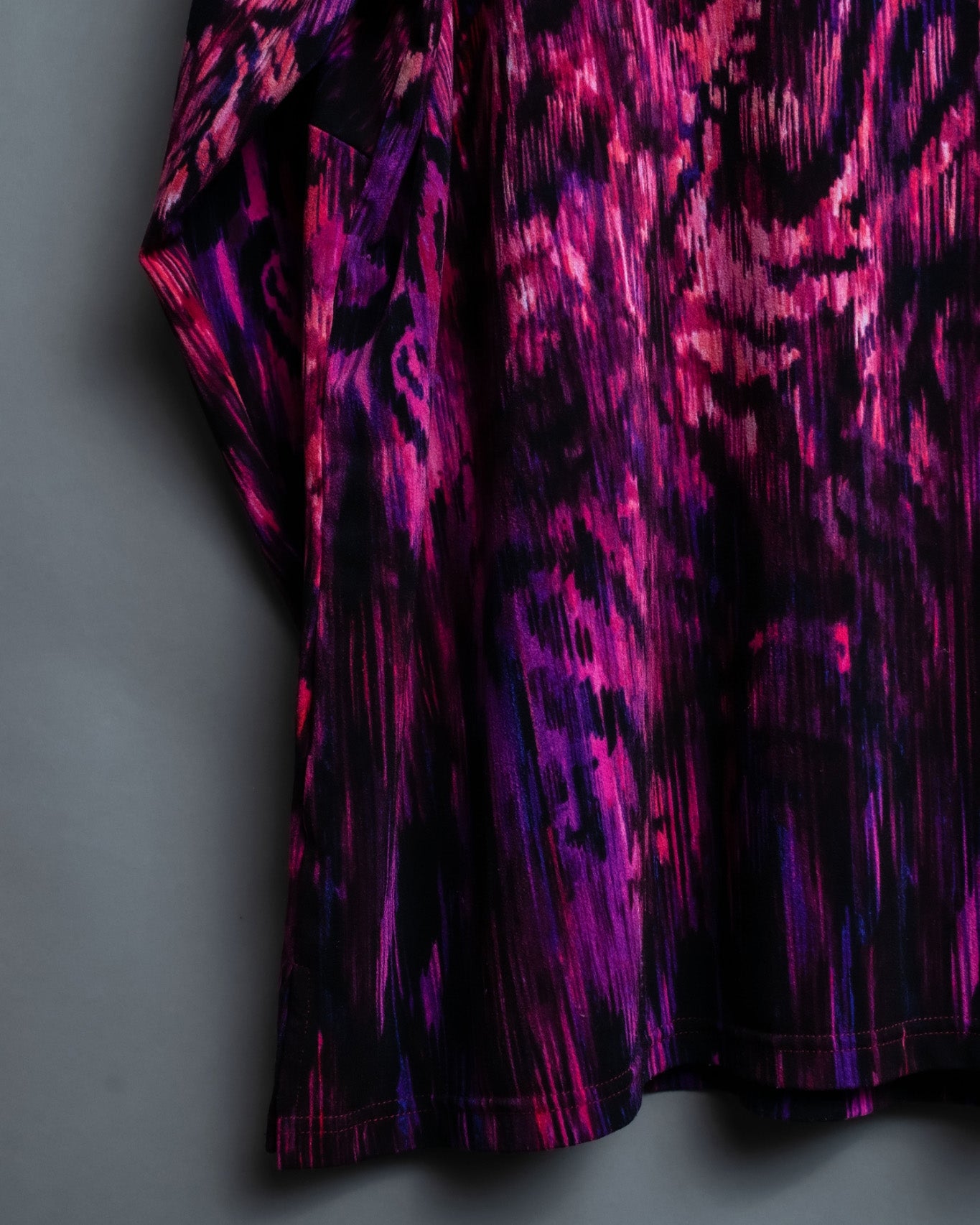 "BOB MACKIE" Avant-Garde Pattern Tops