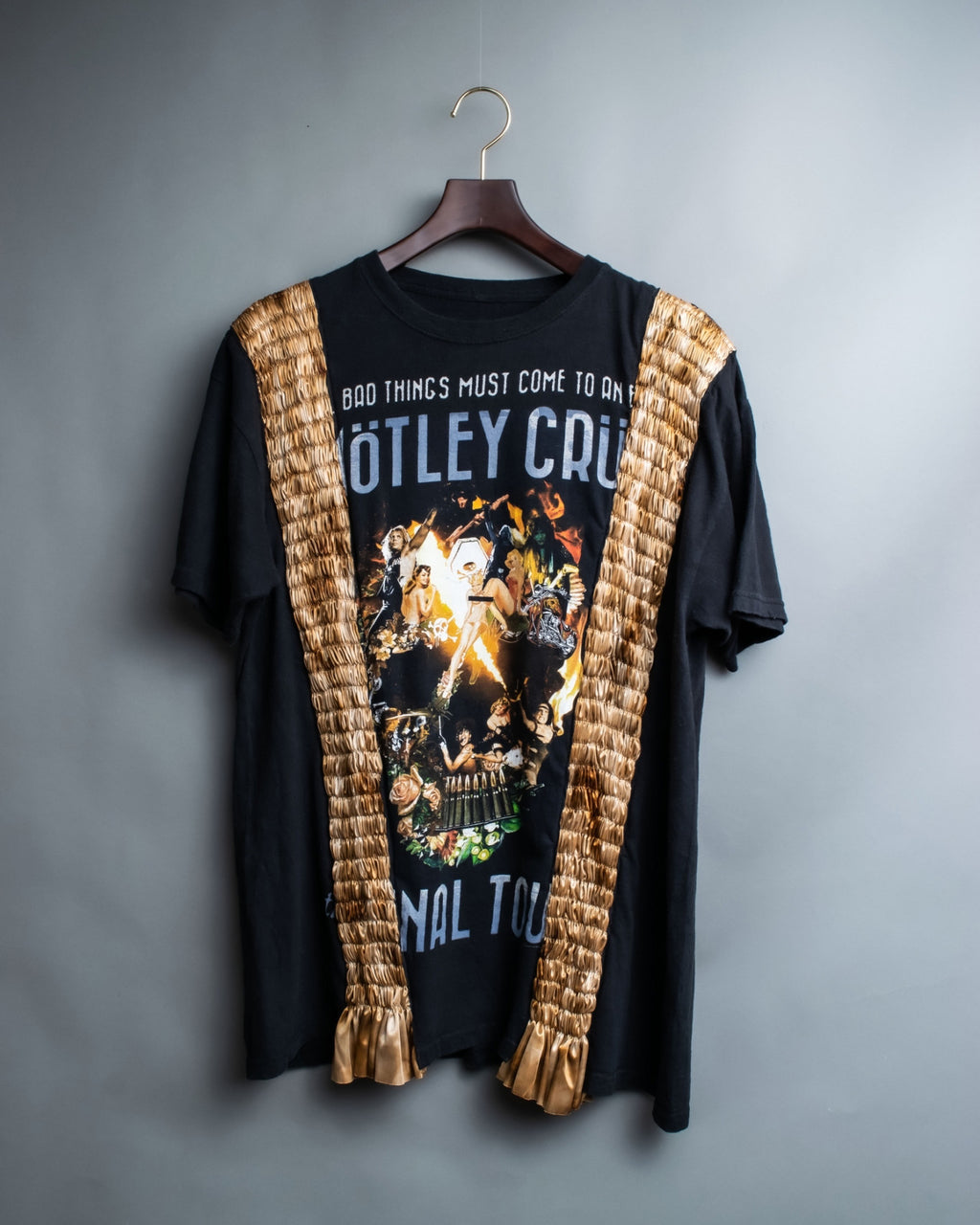 Ruched custom T-shirt