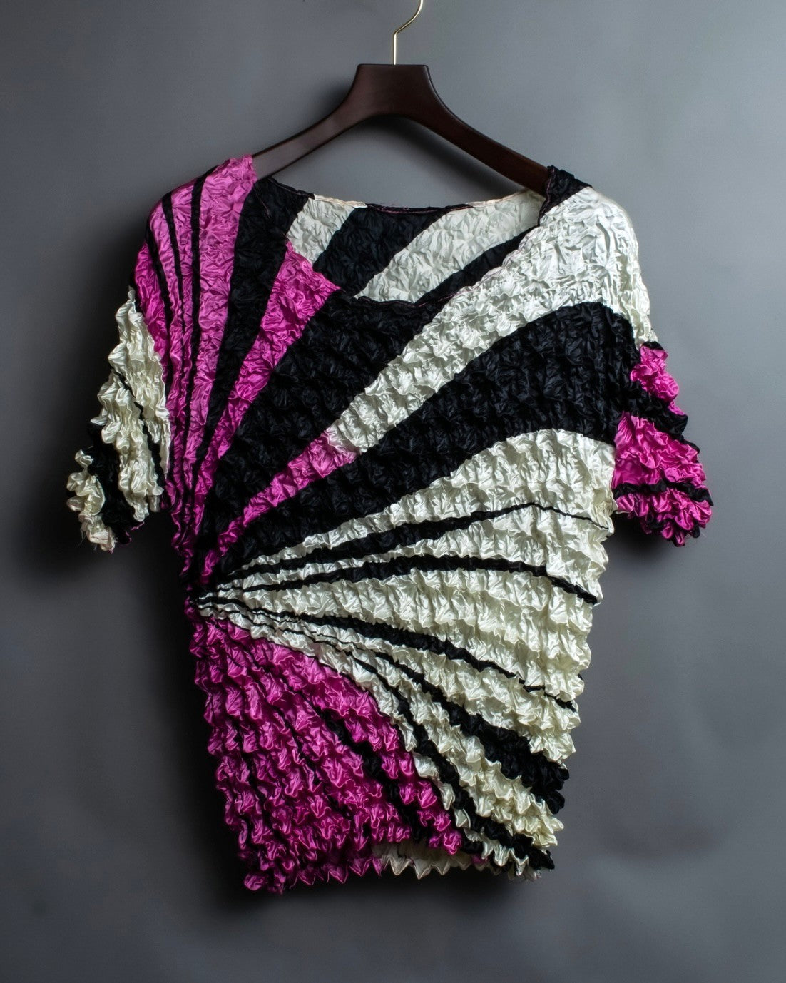 Three Color Undulating Popcorn Shirt