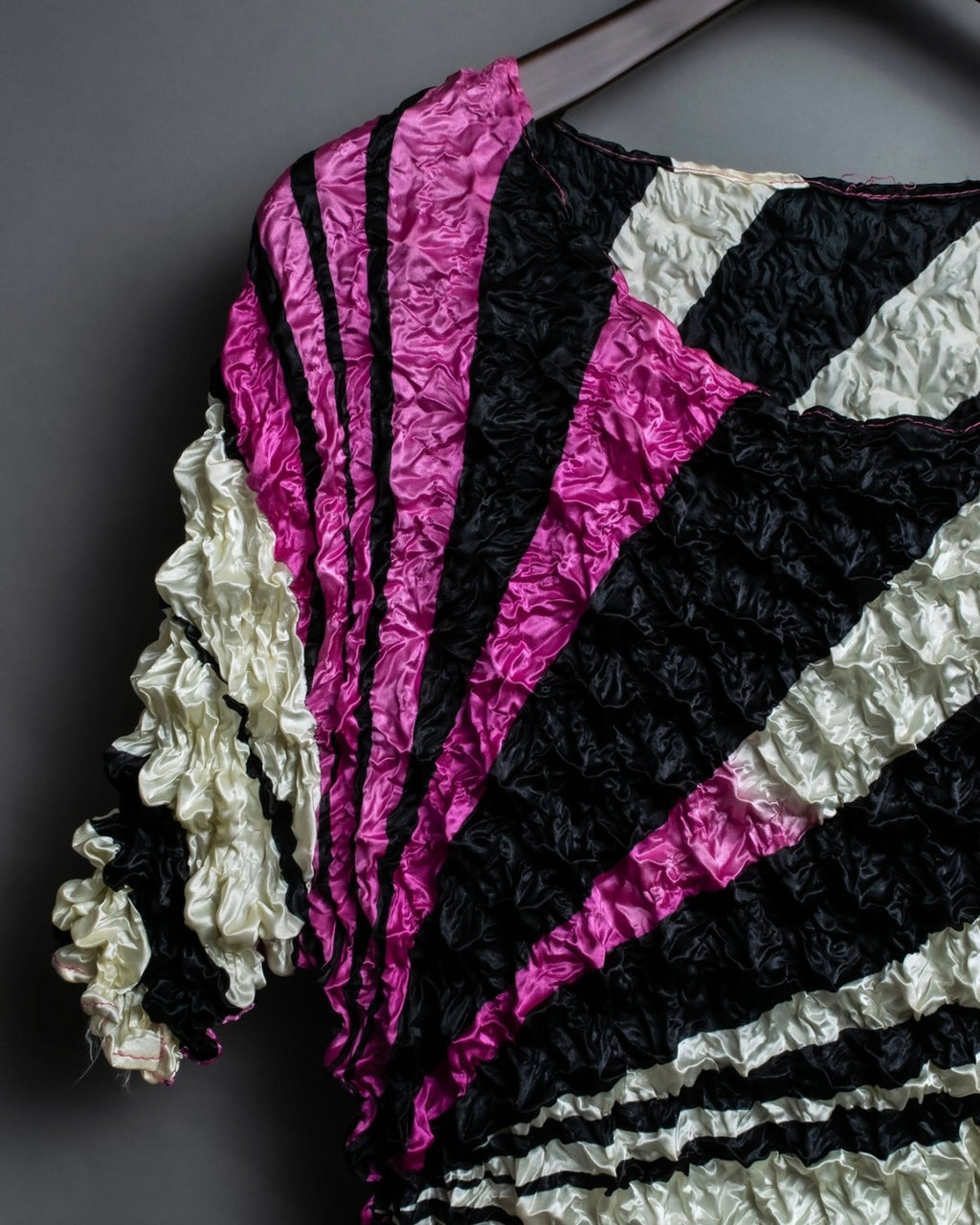 Three Color Undulating Popcorn Shirt