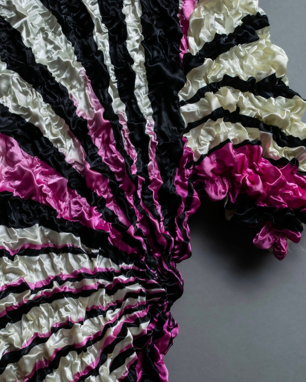 Three Color Undulating Popcorn Shirt