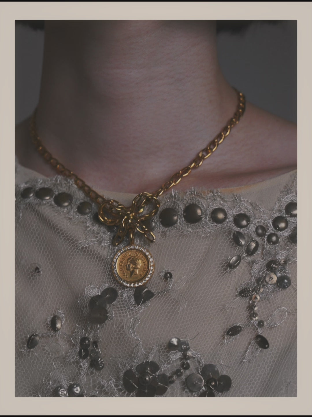 –SPECIAL– "CHANEL" 95AW Jeweled medallion pendant necklace