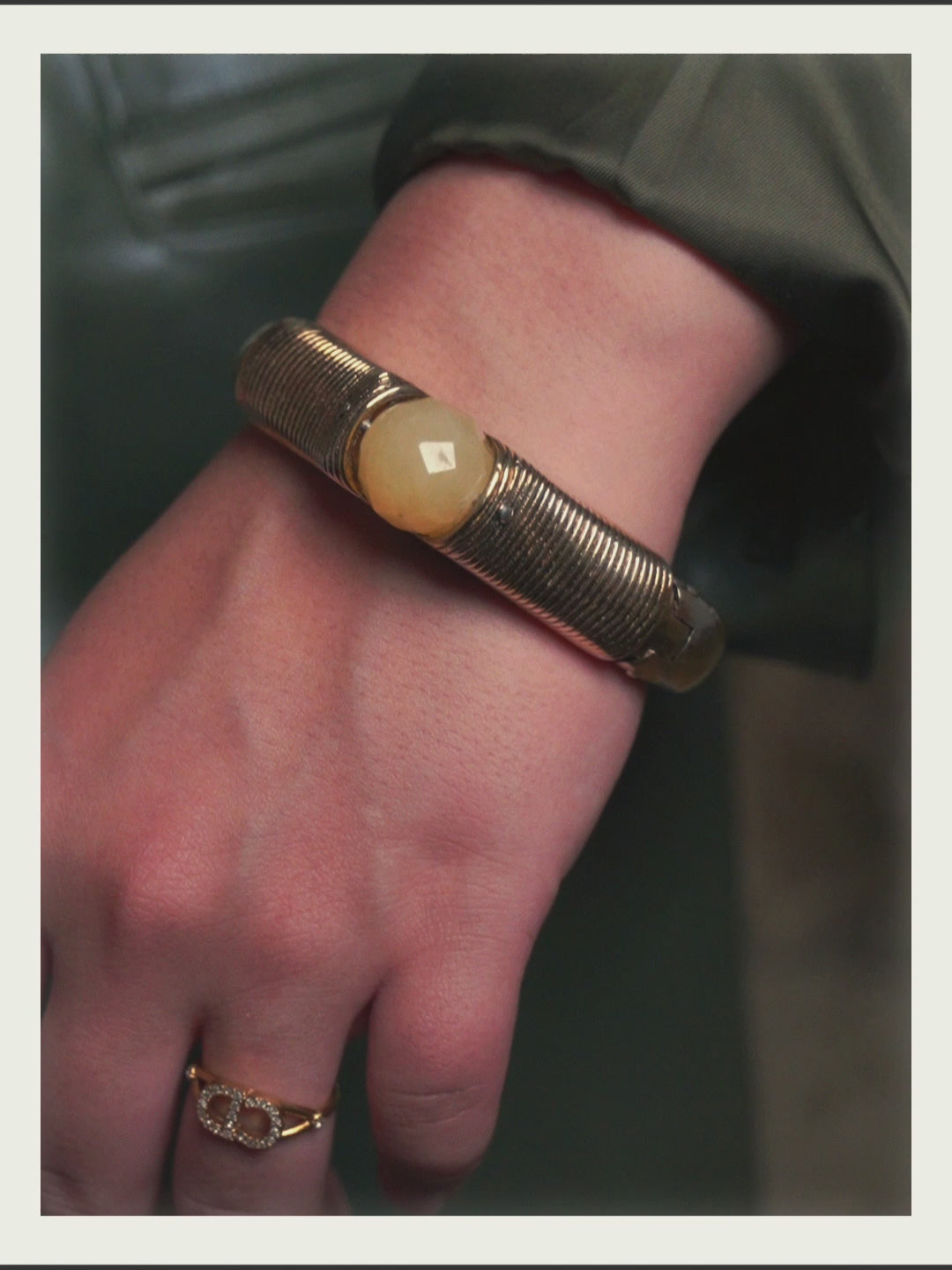 -SPECIAL- “BOTTEGA VENETA” 00’s-10’s Natural stone set ribbed sculptural cuff