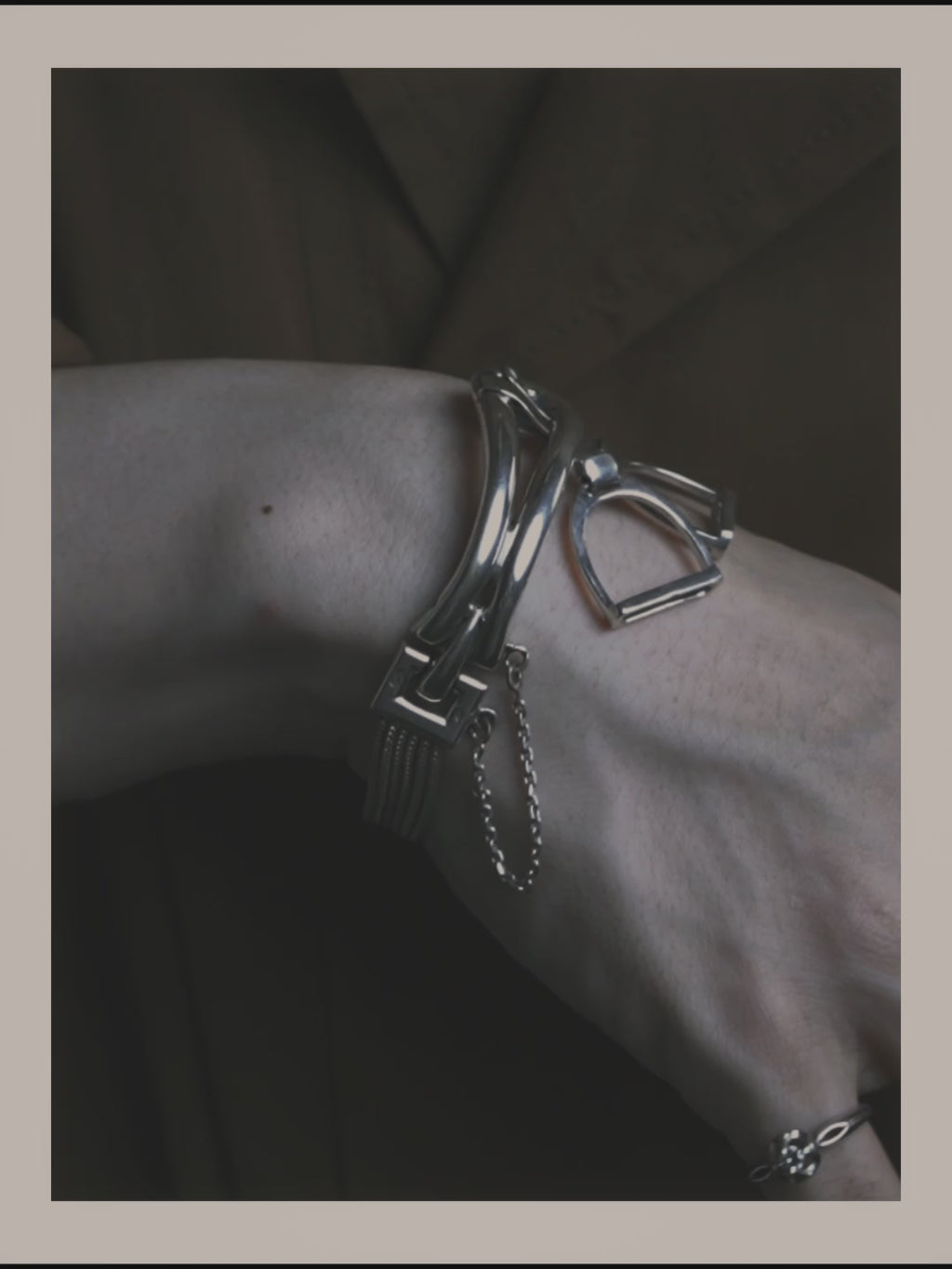 -SPECIAL- “HERMÈS” 70’s-90’s Étrier multi chain bracelet