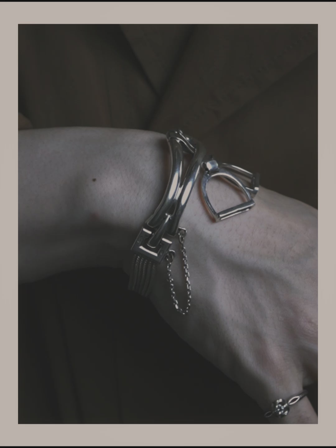 -SPECIAL- “HERMÈS” 70’s-90’s Étrier multi chain bracelet
